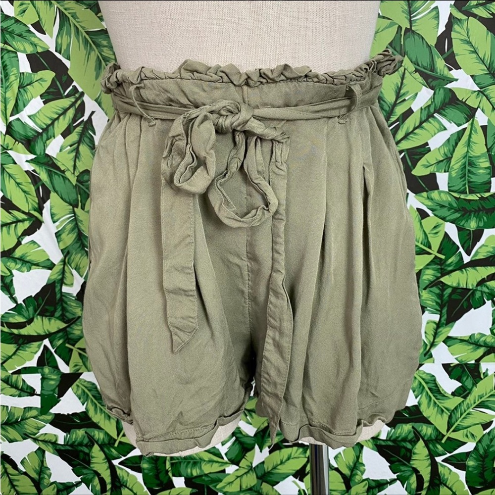 AEO High-Rise Paperbag Shorts 331